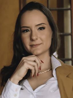 Ana Julia
