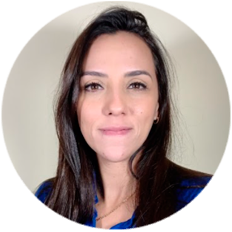 Camila Pilhalarmi Galante Oliveira